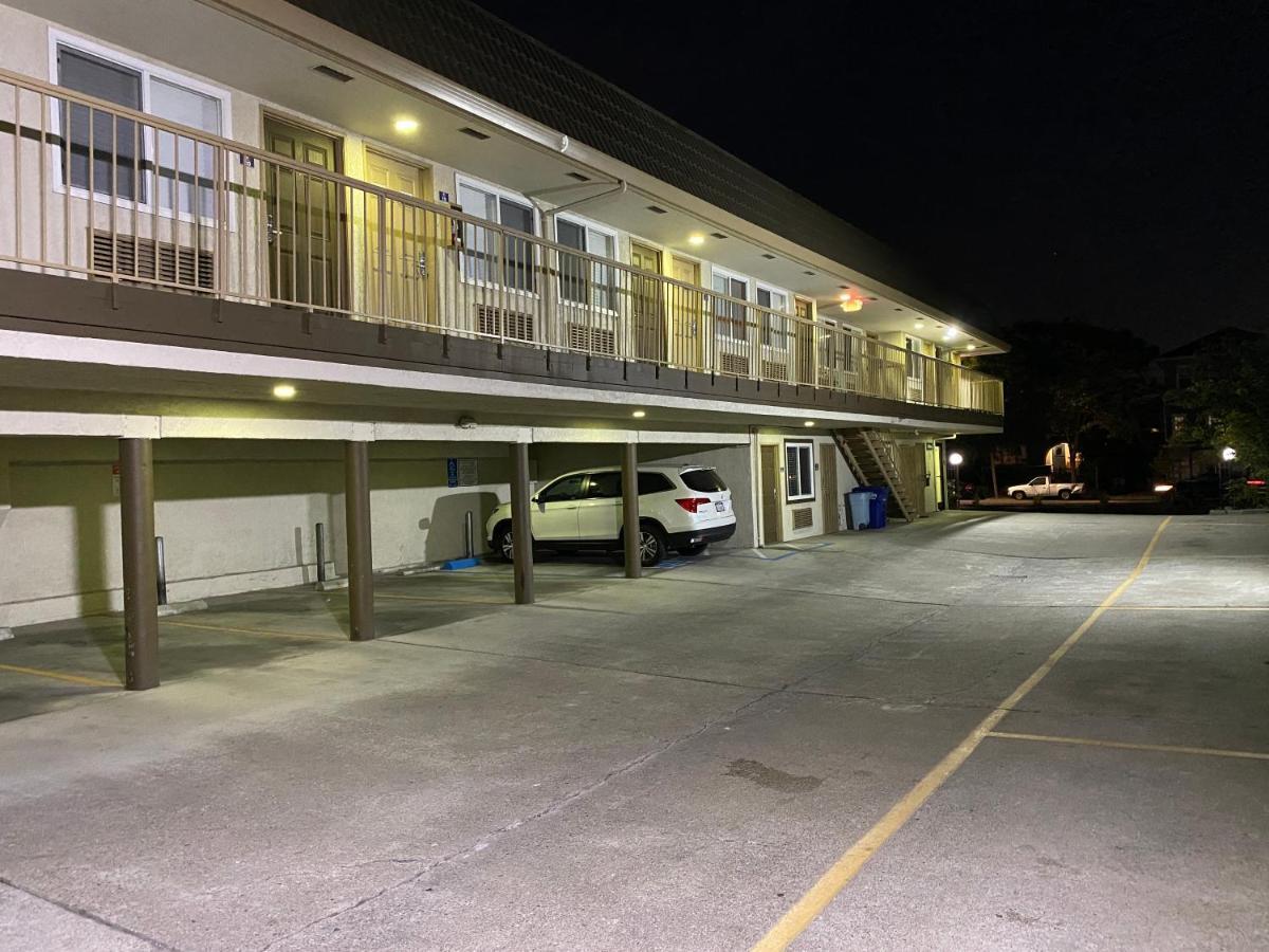 Bayview Motel เอเมอรีวิลล์ ภายนอก รูปภาพ