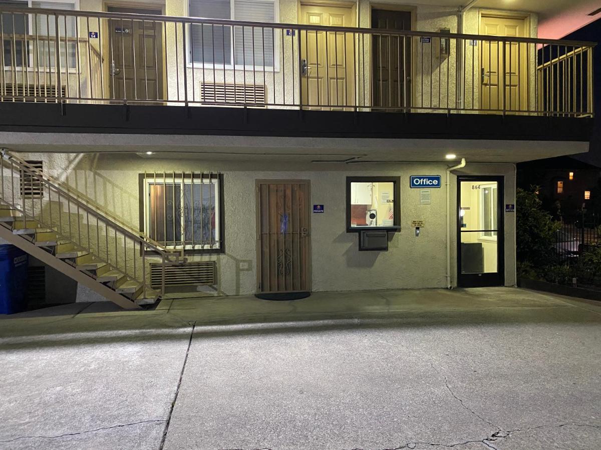 Bayview Motel เอเมอรีวิลล์ ภายนอก รูปภาพ