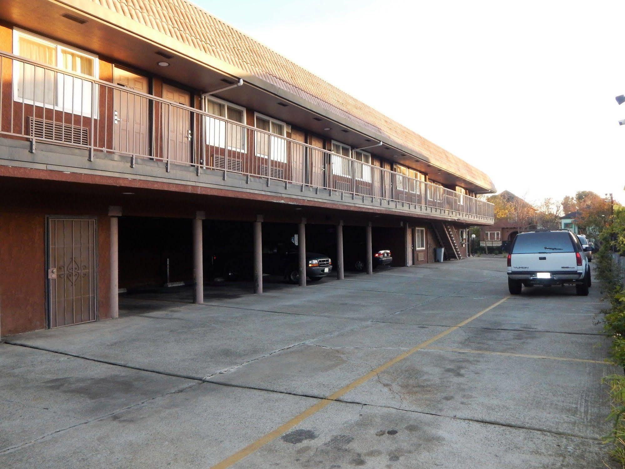 Bayview Motel เอเมอรีวิลล์ ภายนอก รูปภาพ