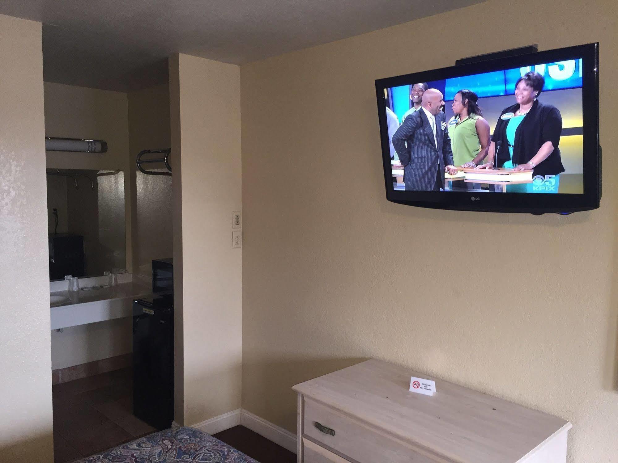 Bayview Motel เอเมอรีวิลล์ ภายนอก รูปภาพ